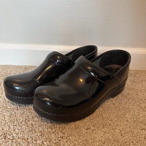 Patent Leather Danskos